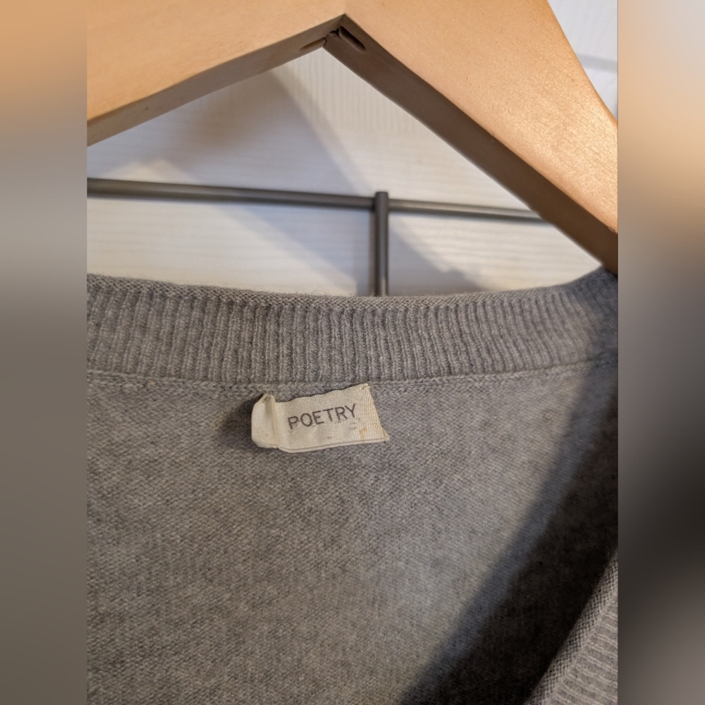 Poetry Cashmere Women's V-Neck Sweater in Gray - Picture 8 of 8